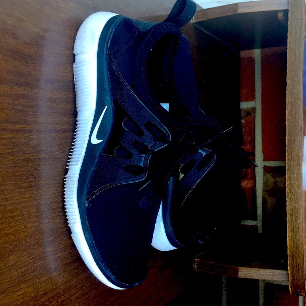 Men’s black Nike